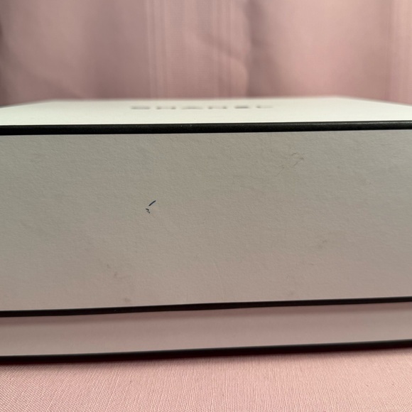 Chanel BUNDLE - Box, Mirror and Samples - Picture 10 of 10